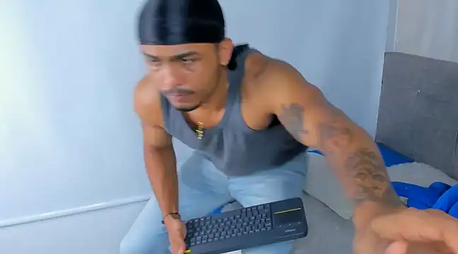 Mateo Reales online show from March 3, 2025, 3:52 am