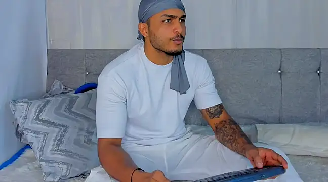 Mateo Reales online show from March 5, 2025, 4:34 am