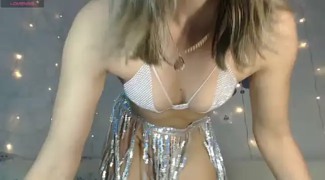 Snapshot of SuchAngel_ chatting on February 27, 2025, 1:48 am SuchAngel online show from February 27, 2025, 1:48 am