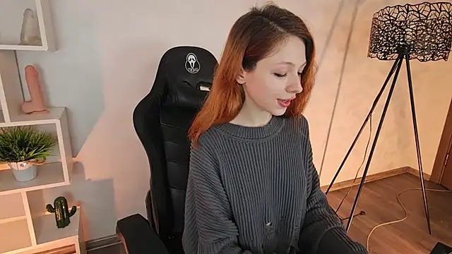 Snapshot of Only___Yours chatting on February 22, 2026, 7:51 am Only Yours online show from February 22, 2026, 7:51 am