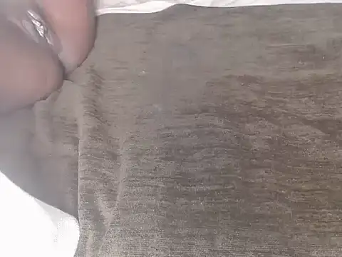 Snapshot of ChErRyanDchOcO chatting on October 9, 2025, 10:24 am ChErRyanDchOcO online show from October 9, 2025, 10:24 am