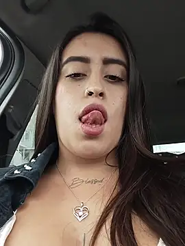 Snapshot of Freyja300 chatting on October 24, 2025, 12:12 pm Freyja300 online show from October 24, 2025, 12:12 pm