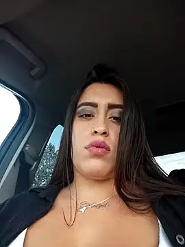 Snapshot of Freyja300 chatting on November 4, 2025, 11:09 am Freyja300 online show from November 4, 2025, 11:09 am