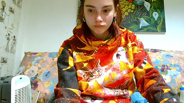 Sophie Bell online show from February 21, 2025, 7:43 pm