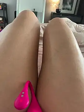 BlondieBarbieBabe online show from March 28, 2026, 1:54 pm