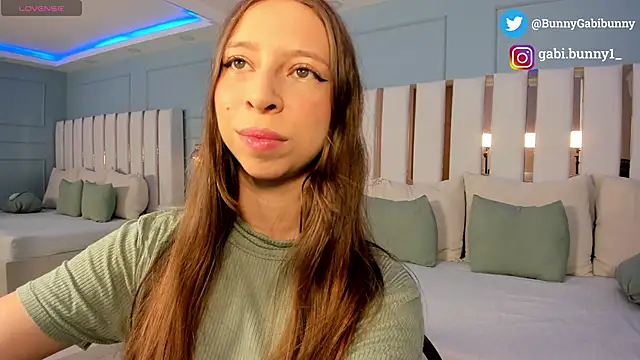 gabi bunny online show from June 11, 2026, 5:11 pm