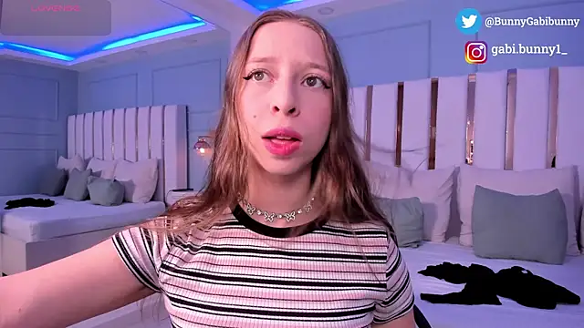 gabi bunny online show from June 12, 2026, 5:34 pm