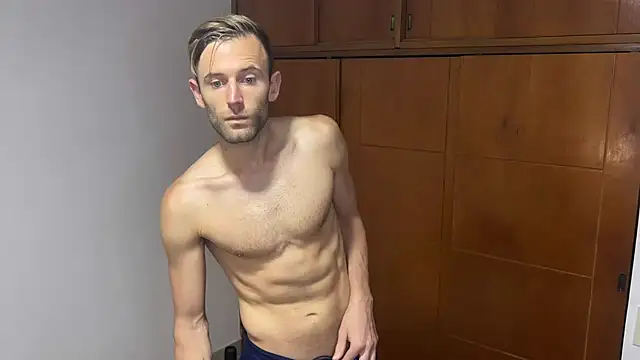 Snapshot of aquilesmade chatting on December 3, 2024, 2:49 pm aquilesmade online show from December 3, 2024, 2:49 pm