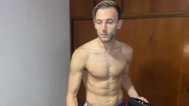 Snapshot of aquilesmade chatting on December 7, 2024, 4:14 pm aquilesmade online show from December 7, 2024, 4:14 pm