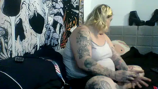 Trans Girl next door420 online show from August 5, 2026, 4:54 pm