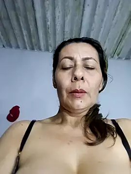 Mia-funny20 online show from December 12, 2024, 3:43 am