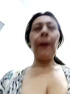 Mia-funny20 online show from December 13, 2024, 10:45 pm