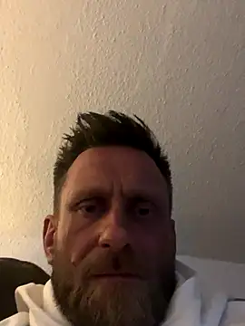 Snapshot of Bro4bro0040 chatting on November 12, 2025, 1:39 am Bro4bro0040 online show from November 12, 2025, 1:39 am