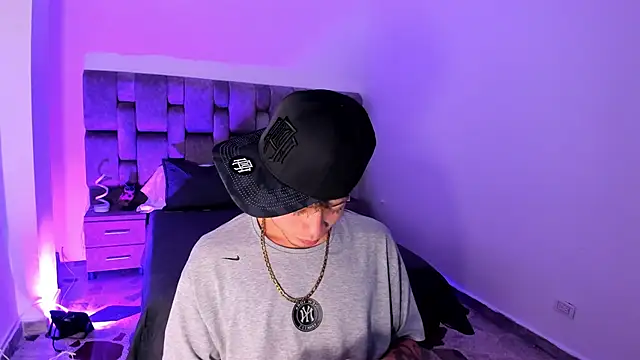 MarcusCollinss  online show from December 27, 2024, 6:20 pm