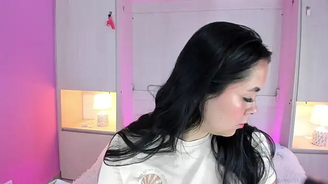 valerymeyerr online show from March 12, 2025, 4:41 am