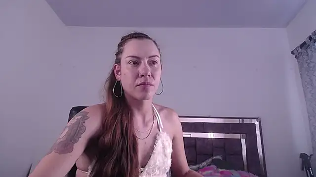 Snapshot of alejandrafitt chatting on January 14, 2025, 8:15 pm alejandrafitt online show from January 14, 2025, 8:15 pm