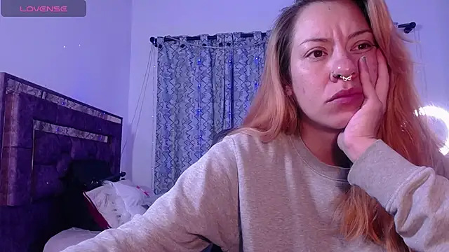 alejandrafitt online show from June 17, 2026, 4:37 am