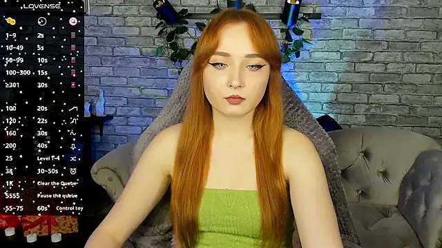 Emma Chery online show from December 26, 2024, 1:54 pm