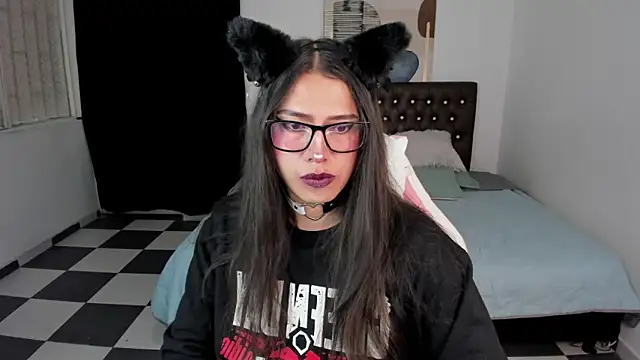 paula kawaiifu  online show from December 9, 2024, 5:30 pm