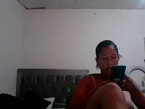 Kitra New online show from March 8, 2025, 3:13 pm