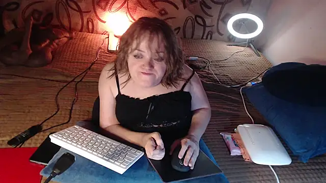 Snapshot of MiniNatalie chatting on January 21, 2025, 3:10 pm MiniNatalie online show from January 21, 2025, 3:10 pm
