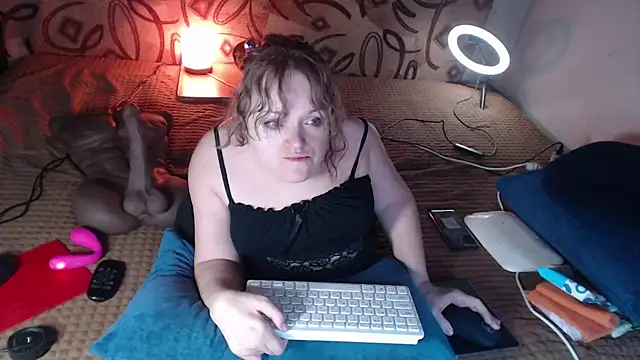 Snapshot of MiniNatalie chatting on January 23, 2025, 8:35 pm MiniNatalie online show from January 23, 2025, 8:35 pm