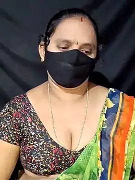vintage-vibs online show from January 4, 2025, 4:12 am