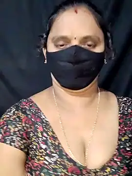 vintage-vibs online show from January 4, 2025, 8:59 pm
