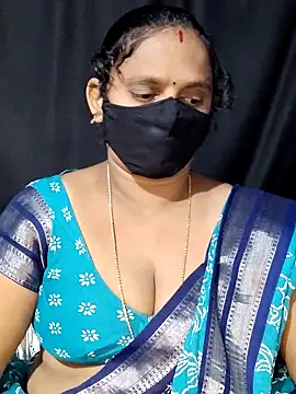 vintage-vibs online show from September 27, 2025, 5:40 pm