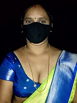 vintage-vibs online show from October 17, 2025, 5:37 pm