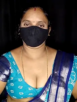 vintage-vibs online show from November 9, 2025, 5:55 pm