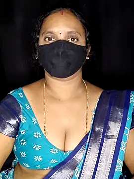 vintage-vibs online show from November 20, 2025, 5:45 pm