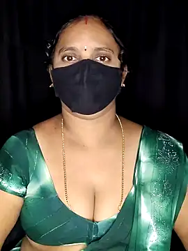 vintage-vibs online show from November 25, 2025, 5:57 pm