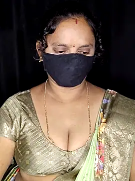 vintage-vibs online show from November 28, 2025, 8:55 pm