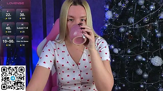Snapshot of OliviaShepard chatting on December 19, 2024, 6:12 am OliviaShepard online show from December 19, 2024, 6:12 am
