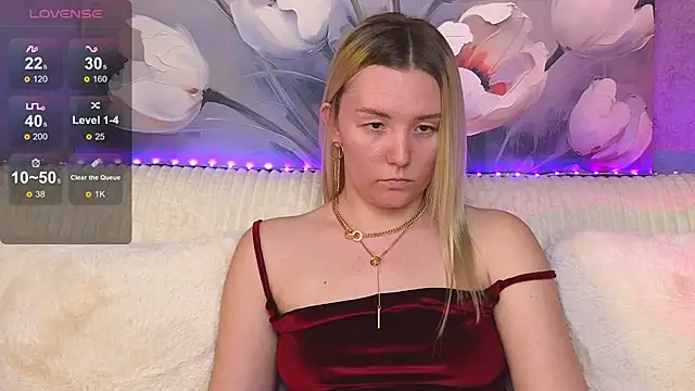 Snapshot of OliviaShepard chatting on March 22, 2025, 11:53 am OliviaShepard online show from March 22, 2025, 11:53 am