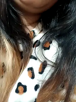 Snapshot of SHUBHI880 chatting on December 25, 2024, 5:26 pm SHUBHI880 online show from December 25, 2024, 5:26 pm