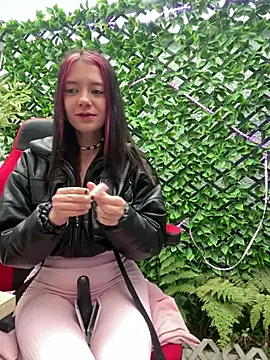 Isabella 21x online show from January 10, 2025, 12:26 pm