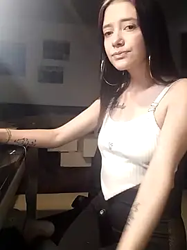 Isabella 21x online show from January 16, 2025, 12:20 pm