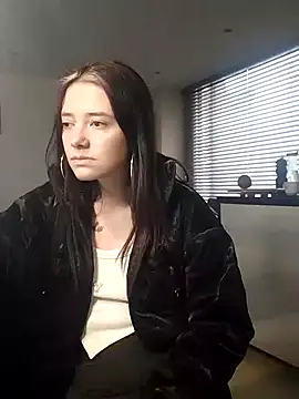 Isabella 21x online show from January 16, 2025, 3:24 pm