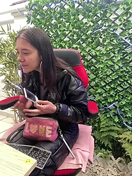Isabella 21x online show from January 18, 2025, 12:47 pm