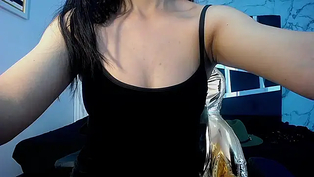 Snapshot of artemisa_ch1 chatting on December 24, 2024, 1:17 pm artemisa ch1 online show from December 24, 2024, 1:17 pm