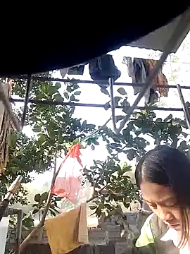 Snapshot of Aninyin22 chatting on January 17, 2025, 1:57 am Aninyin22 online show from January 17, 2025, 1:57 am