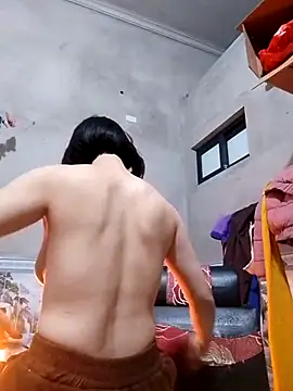 Snapshot of Aninyin22 chatting on February 24, 2025, 11:19 pm Aninyin22 online show from February 24, 2025, 11:19 pm