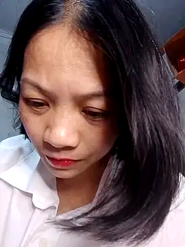 Snapshot of Aninyin22 chatting on March 6, 2025, 6:52 am Aninyin22 online show from March 6, 2025, 6:52 am