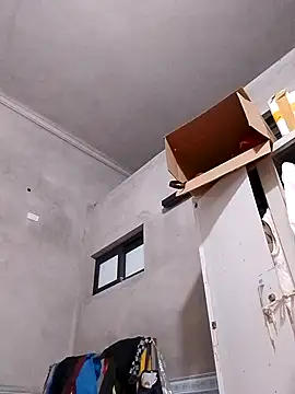 Snapshot of Aninyin22 chatting on March 22, 2025, 9:34 am Aninyin22 online show from March 22, 2025, 9:34 am