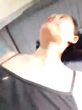 Snapshot of Aninyin22 chatting on September 19, 2025, 10:16 am Aninyin22 online show from September 19, 2025, 10:16 am