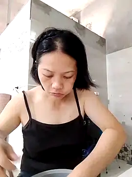 Snapshot of Aninyin22 chatting on September 24, 2025, 12:25 am Aninyin22 online show from September 24, 2025, 12:25 am