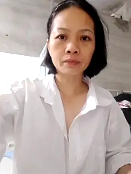 Snapshot of Aninyin22 chatting on October 23, 2025, 11:46 pm Aninyin22 online show from October 23, 2025, 11:46 pm