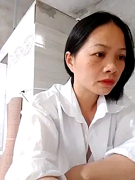 Snapshot of Aninyin22 chatting on October 29, 2025, 7:10 am Aninyin22 online show from October 29, 2025, 7:10 am